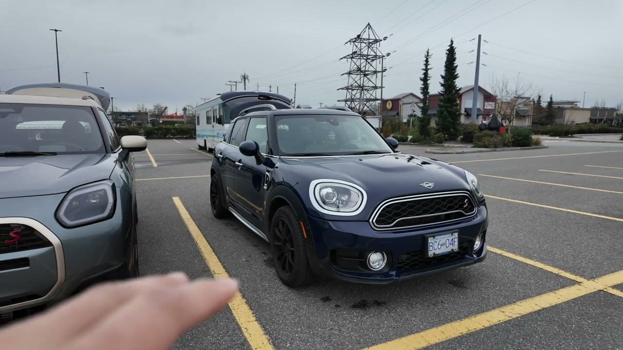 Let's Compare the 2025 Mini Countryman vs 2019 Mini Countryman