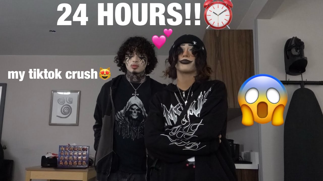 ME AND MY TIKTOK CRUSH BECAME GOTH😱/ VLOGMAS DAY 6🎄