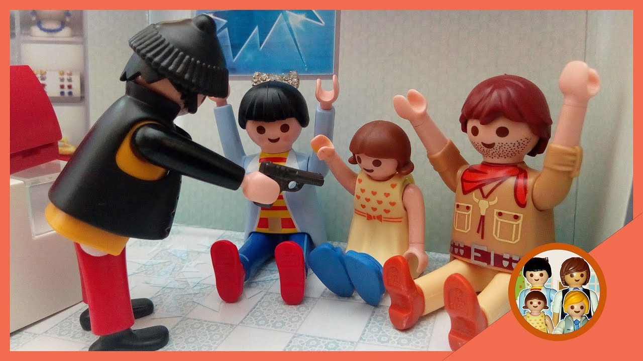 حرامي سرق محل المجوهرات🤭 _ يوميات عائلة احمد و زينة _ play mobil