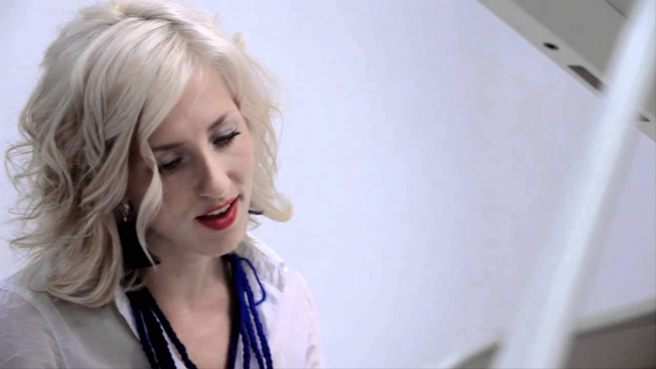 Ingrid St-Pierre - Ficelles