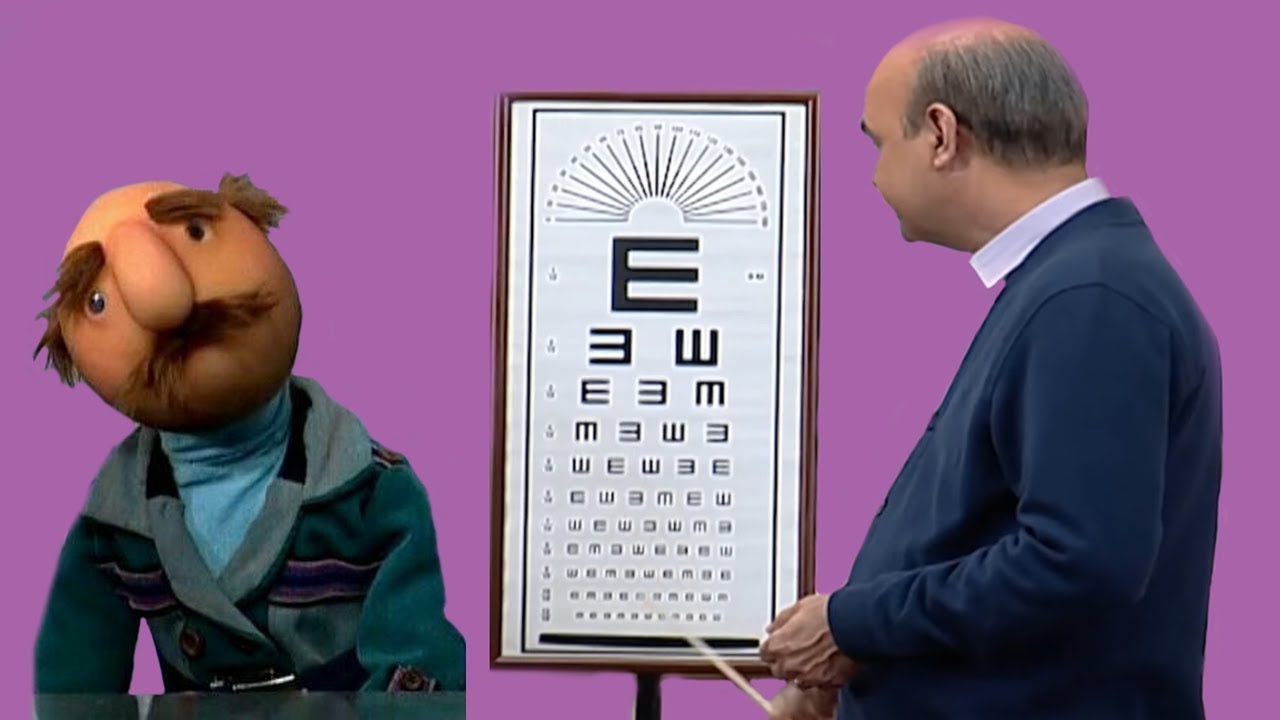 کلاه قرمزی - تست بینایی سنجی فامیل دور