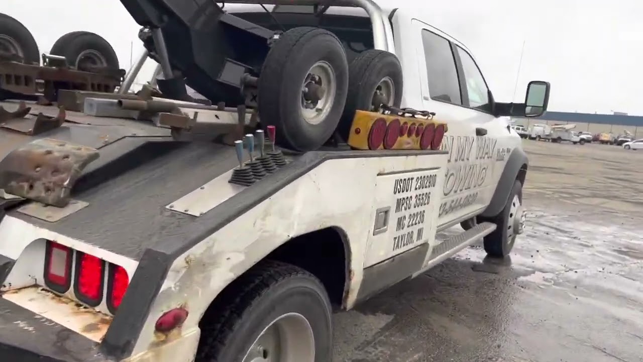 Towing burnt up FedEx truck from Copart