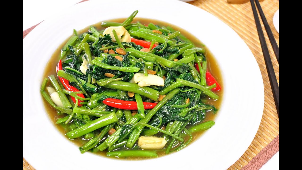 Stir Fry Water Spinach - Pad Pak Bung Fai Daeng ผัดผักบุ้งไฟแดง