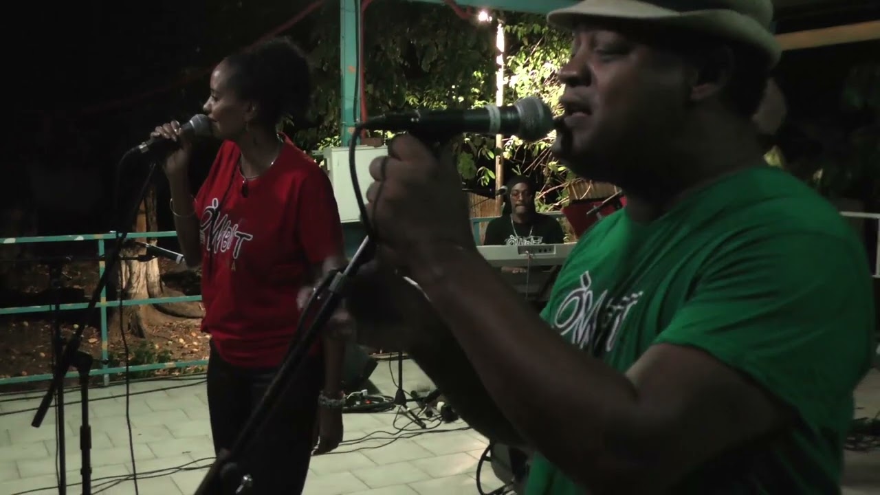 live ÒWBIT concept mizik an ba bwa (African music Billo'men )