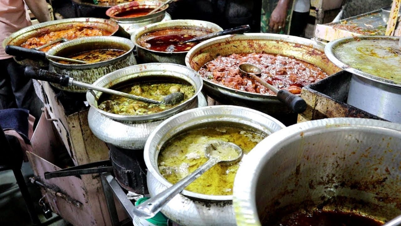 BHATIYAAR GALI - Masaledaar Non Veg, Ahmedabad Food Tour