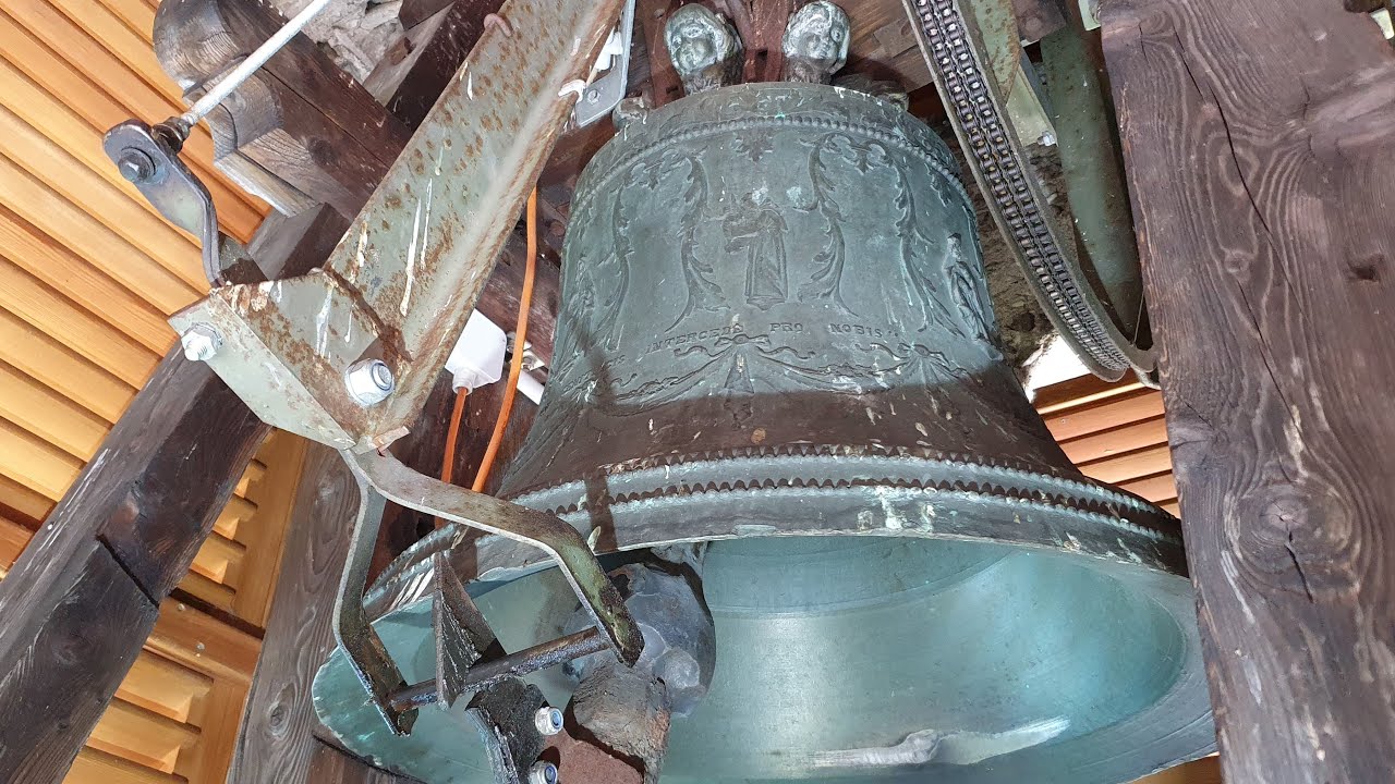 Arnbach (Osttirol) Geläute der Filialkirche zum Leidenden Heiland und zu den Vierzehn Nothelfern
