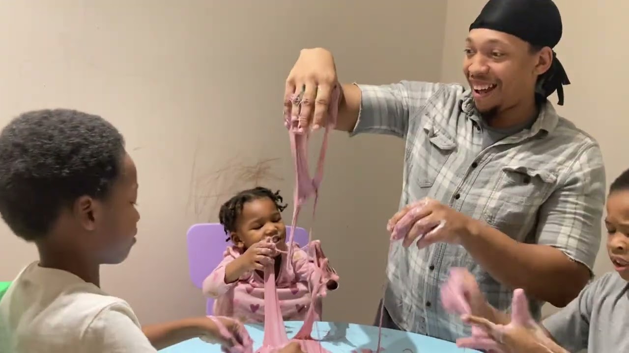 WE MADE BIG SLIME BUBBLES WITH ELMER’S SCHOOL GLUE