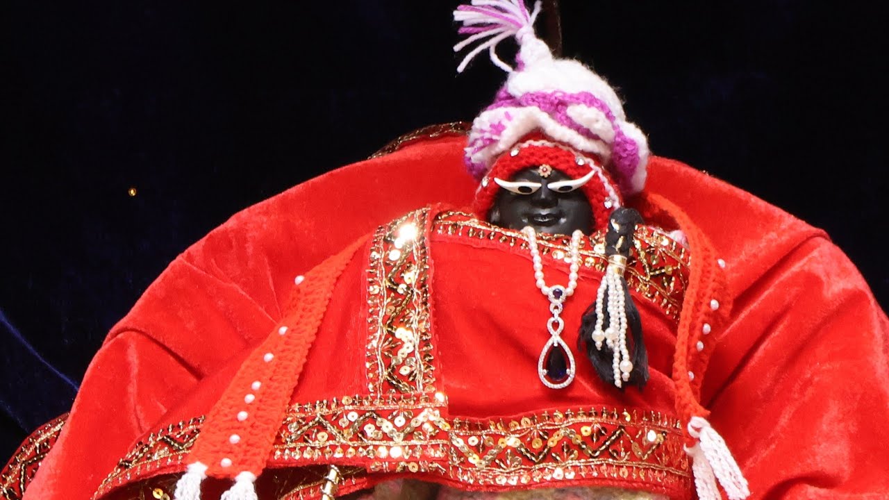 Daily mangla arti darshan from Vrindavan