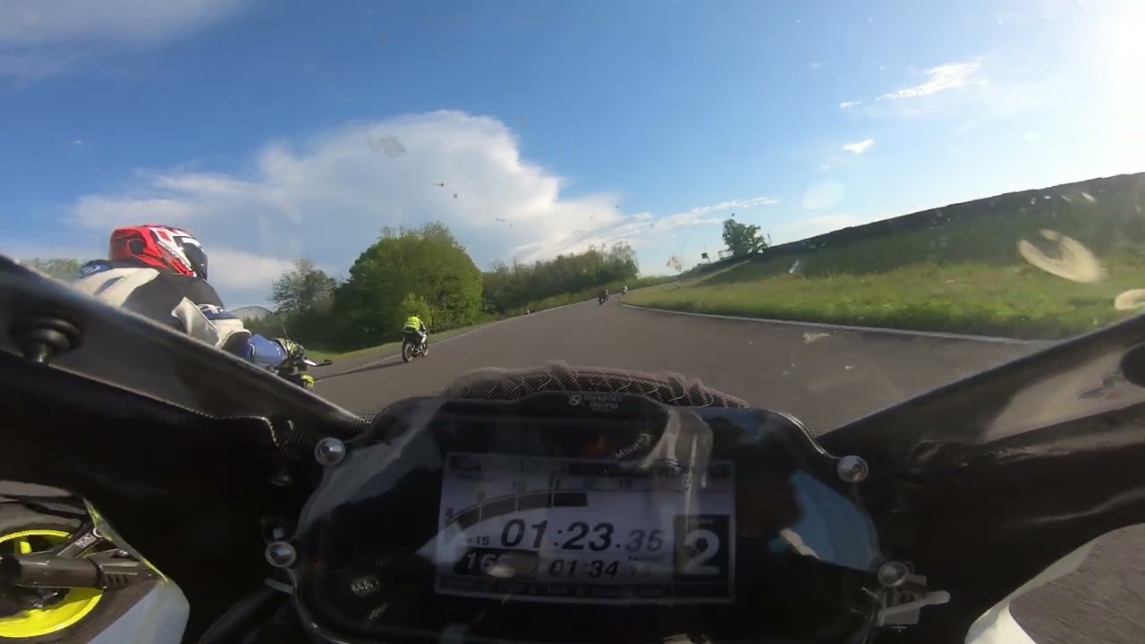 Bresse - Track day libre - Yamaha R1 1'33'9 