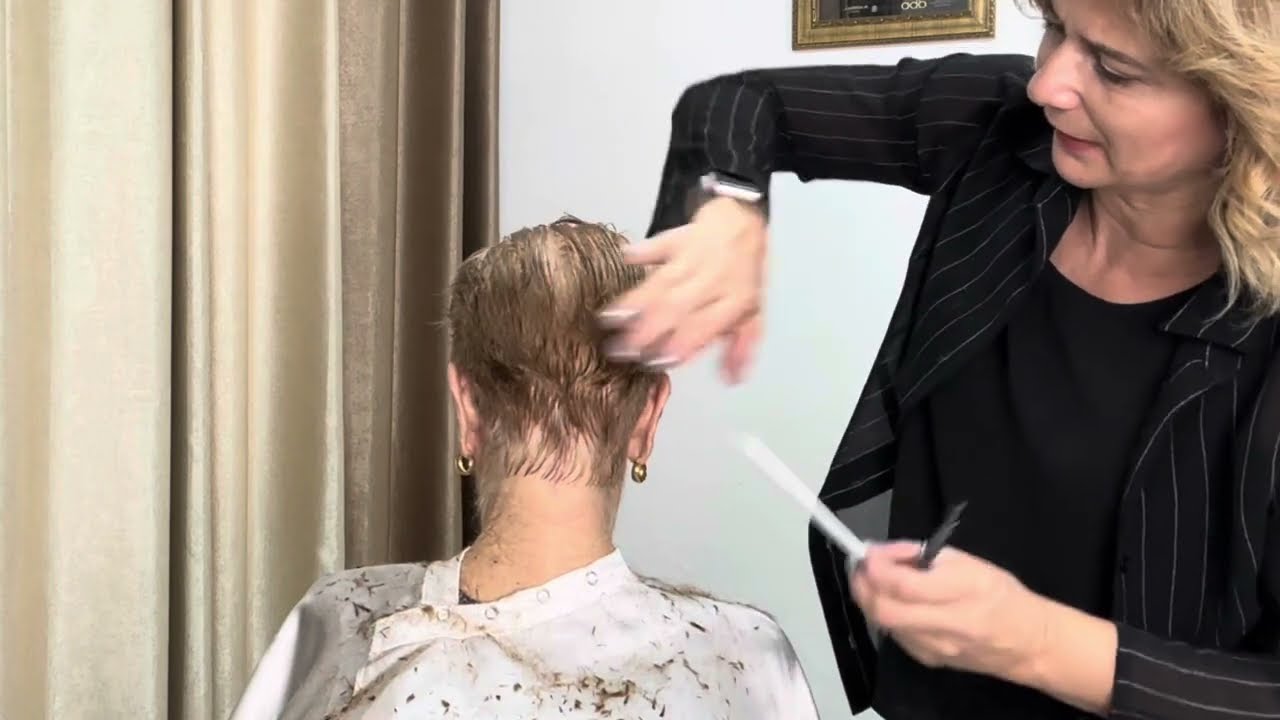 Cabelo curtinho feminino nuca batida