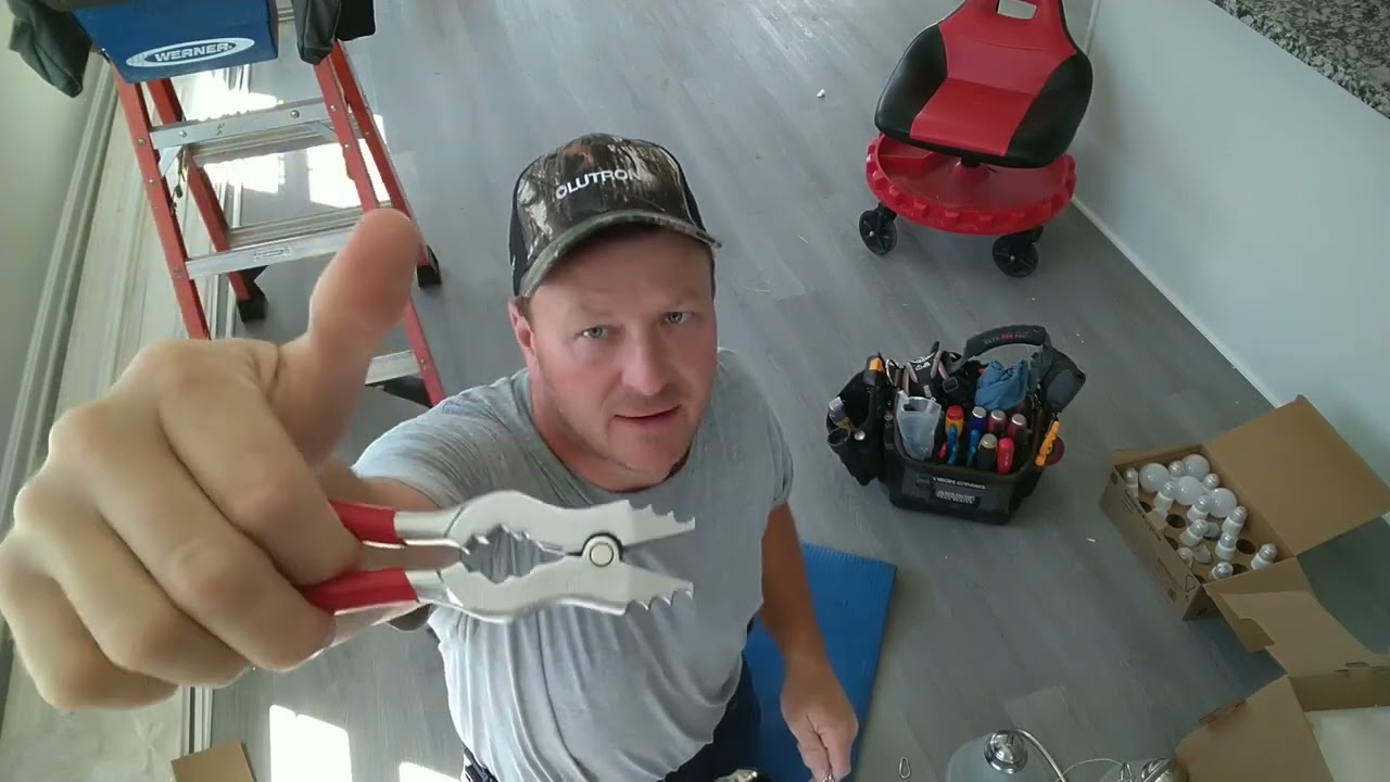 How to install a 5 bulb chandelier type light fixture (helpful tips)🤔