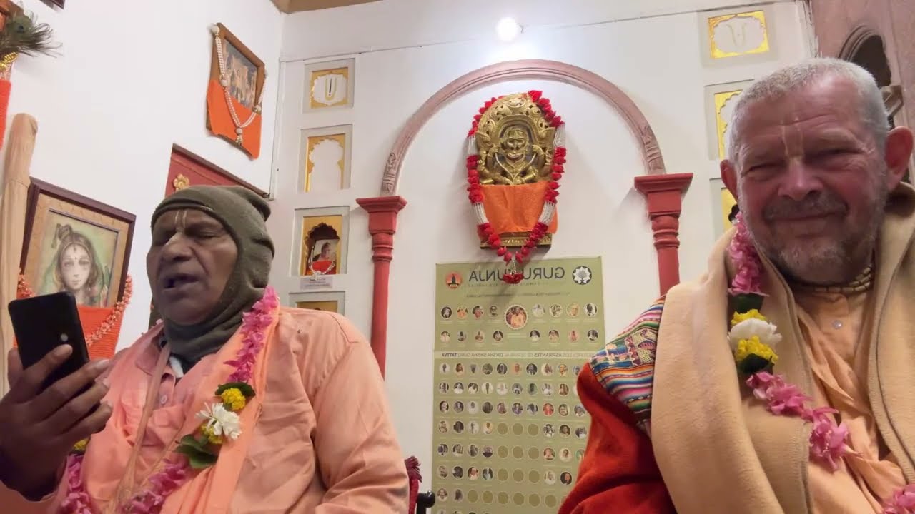 ¡La Luz del Bhakti está emitiendo en directo!