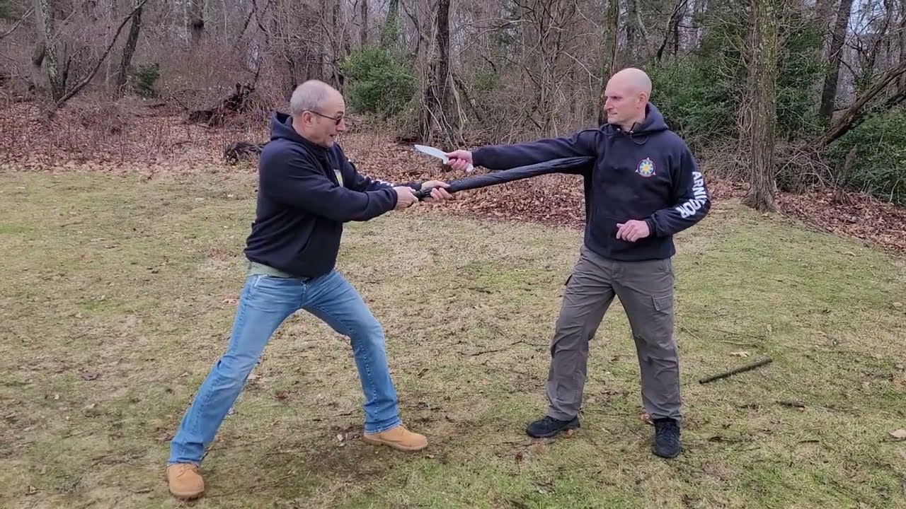 How to Use an Umbrella for Self Defense | Street Fight Survival
