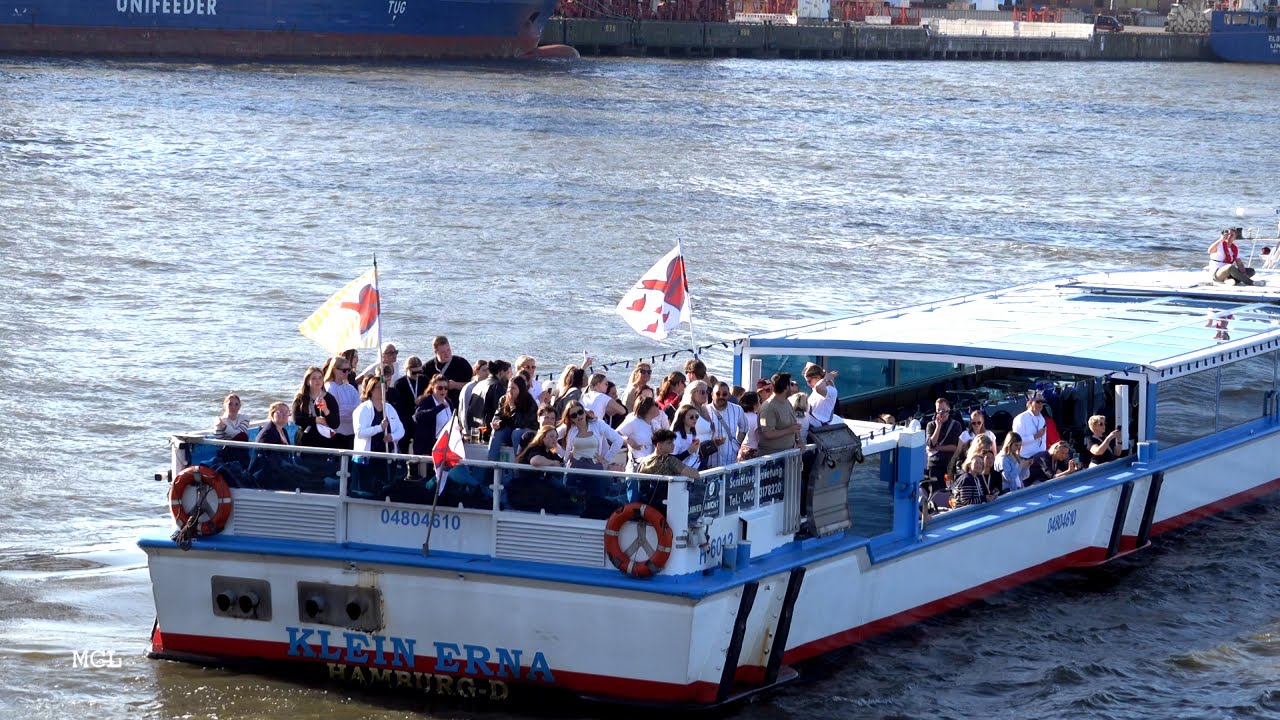 AIDAnova / Auslaufen mit Party-Mukke / Hamburg 12.04.2025