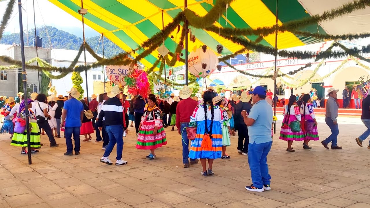 De fiesta en  la Villa Guadalupe Victoria San Miguel El Grande - CALENDA 2025 💃🏻🕺🏻