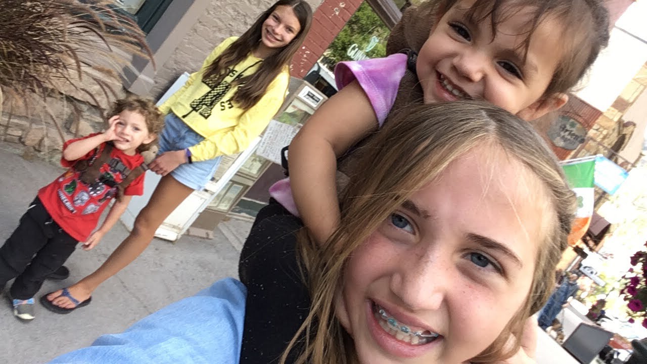 BABYSITTING THE CUTEST EVER SANTI AND SOFI (4 and 3)