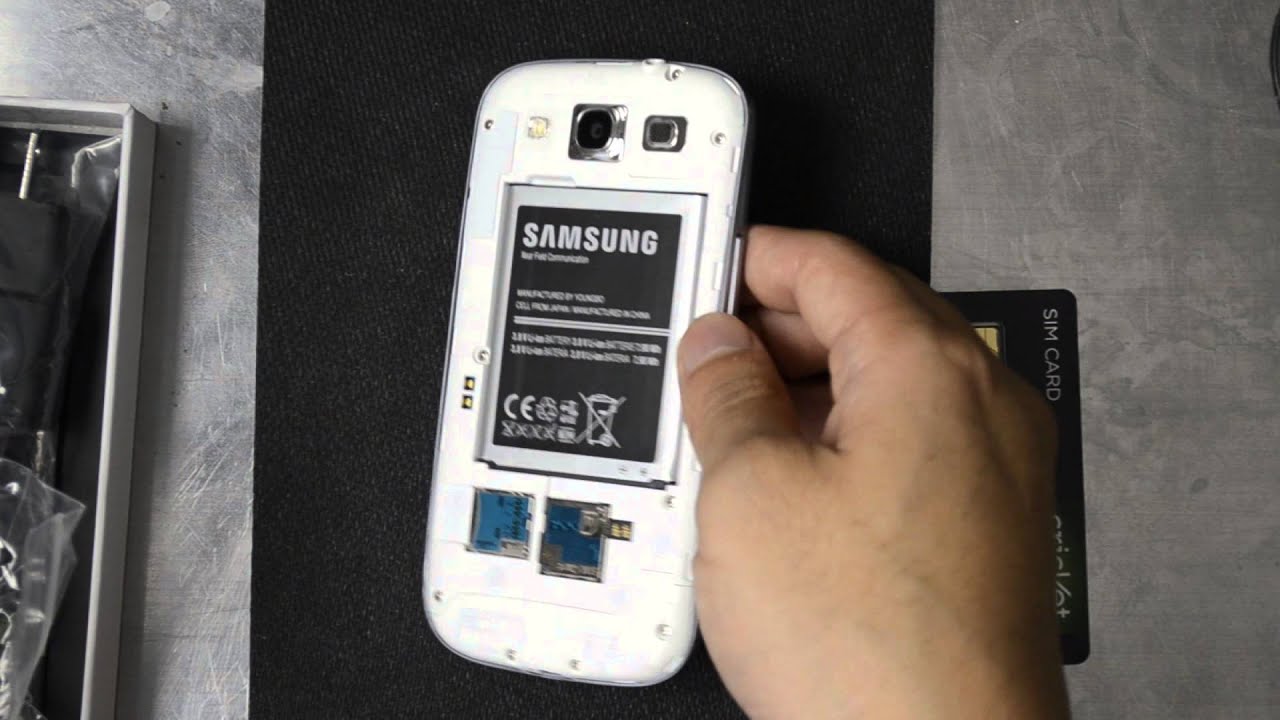 CricketUsers.com - Cricket Wireless Samsung Galaxy S3 Unboxing and First Look