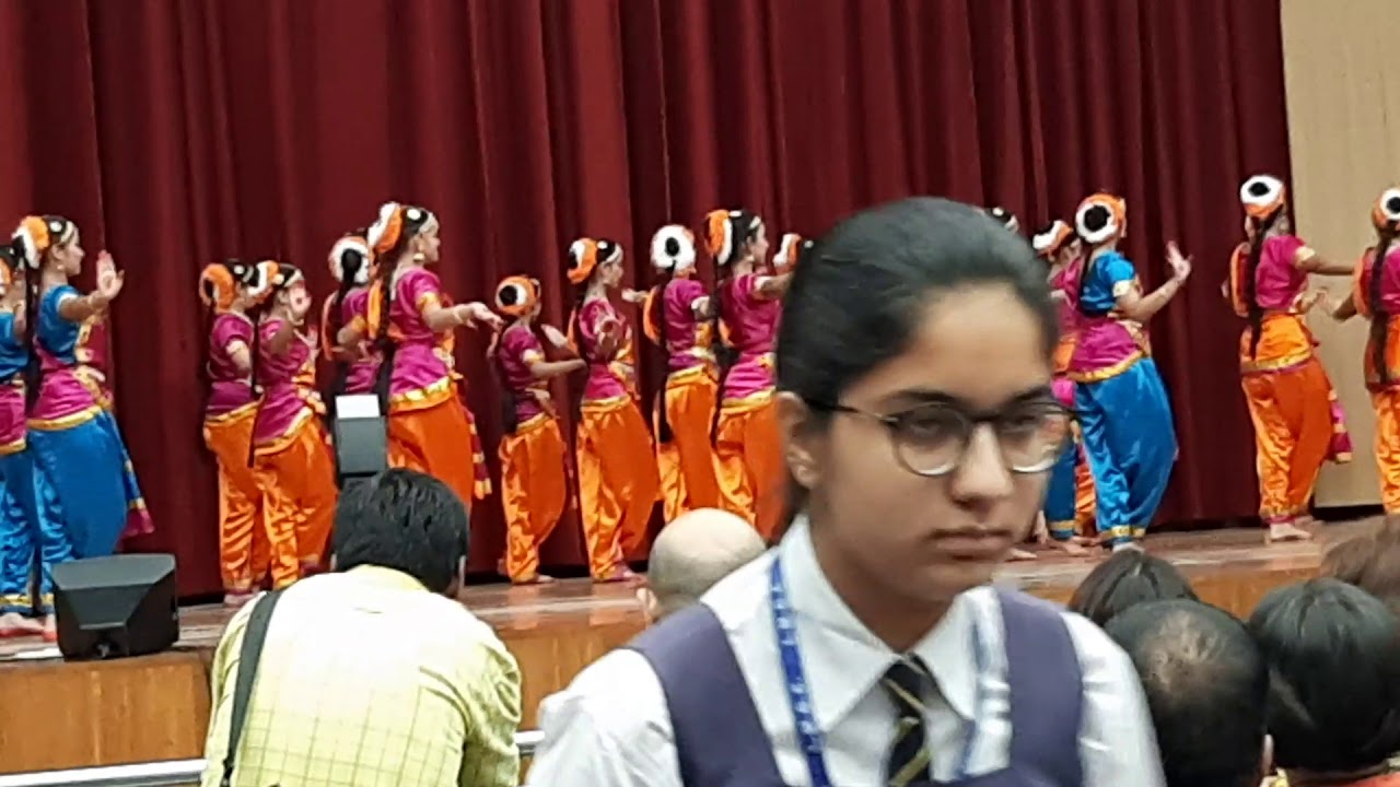 Shape of You and Swalla in Bharatnatyam