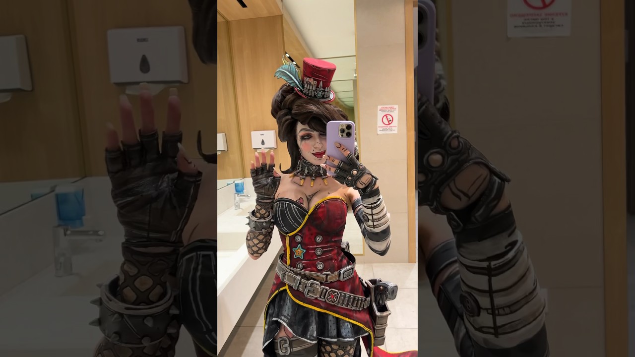 My BL3 Moxxi cosplay is finally finished!!😍🔥❤️ #borderlands #borderlands3 #moxxi #cosplay