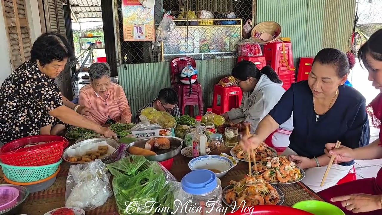 Tết Miền Tây chị em cùng con cháu sui gia đến Chúc tết ông bà .CTMT 