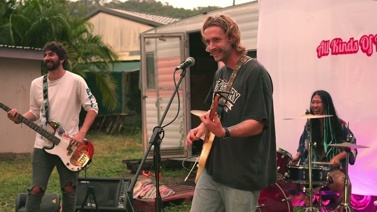 Tropical Low - Pineapple House Live Session