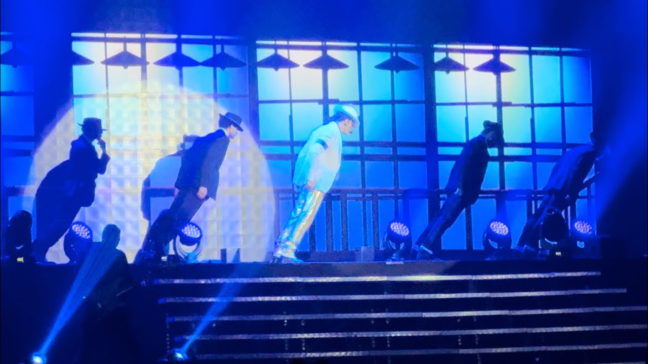 Smooth Criminal Rodrigo Teaser | Tokio Marine Hall | Tributo ao Rei do Pop #15anossemmichaeljackson