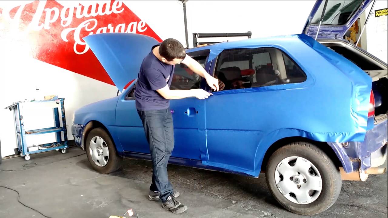Envelopamento Gol azul metálico jateado. UPGRADE GARAGE envelopamentos ;) Time-lapse