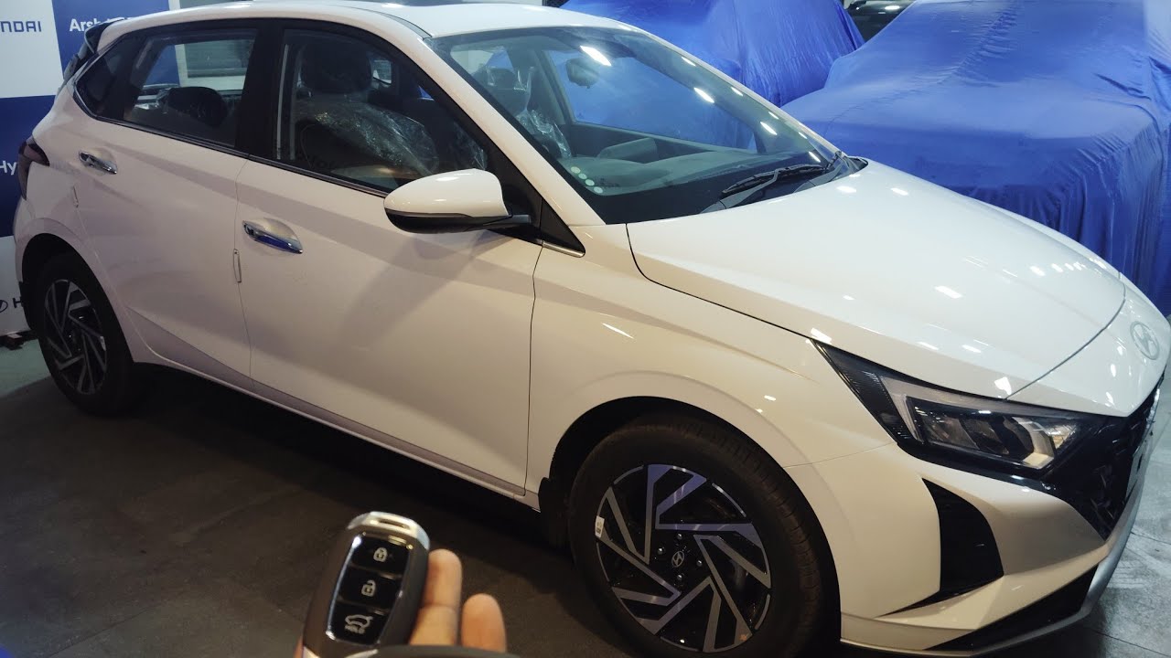 i20 Asta O MT Petrol White #i20carstatus #i20cardrive #i20modified #premiumhatchback #hyundaii20
