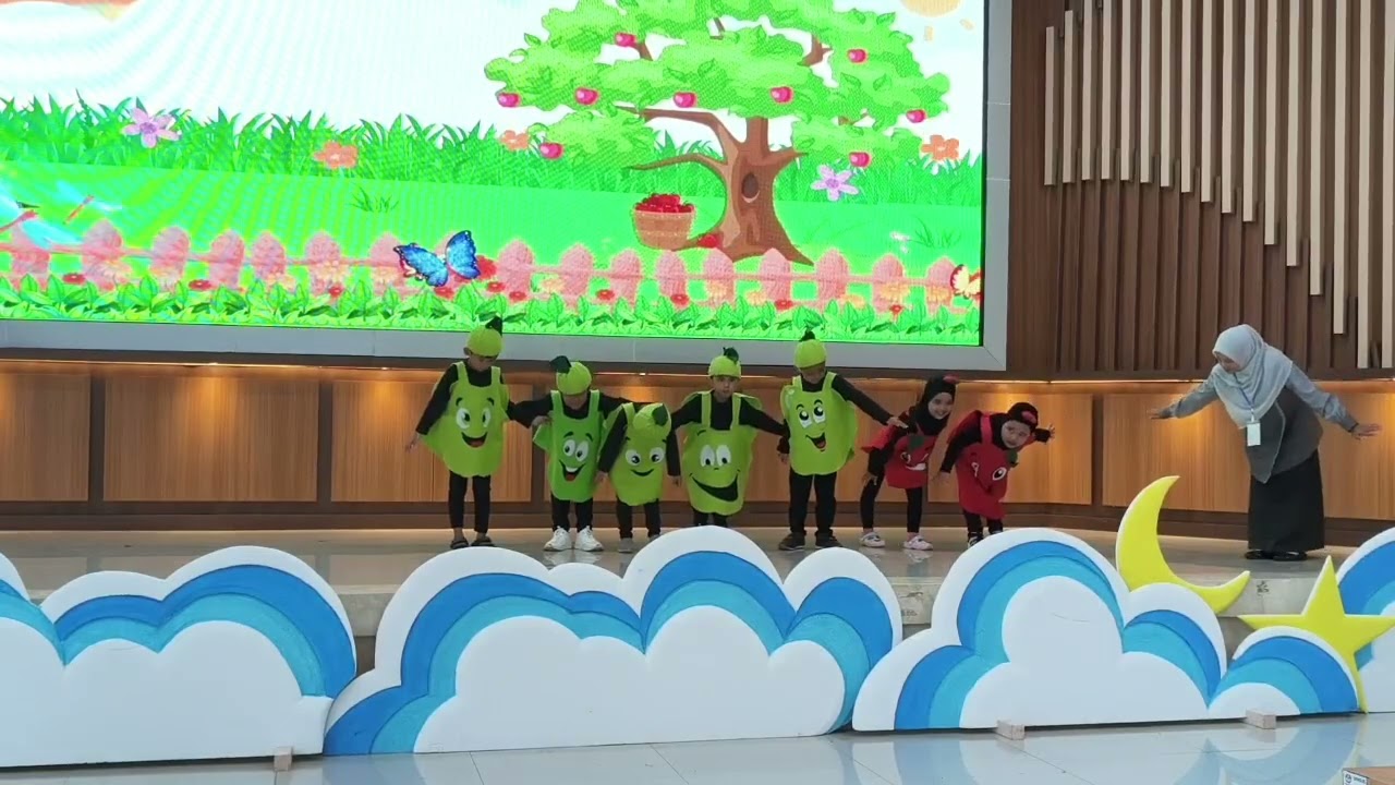 Tampilan drama musikal aku harus suka buah dan sayuran tk karakter sabilul ilmy 2026