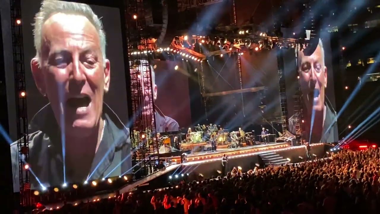 Bruce Springsteen: “Kitty’s Back” East Rutherford, NJ 8/30/23
