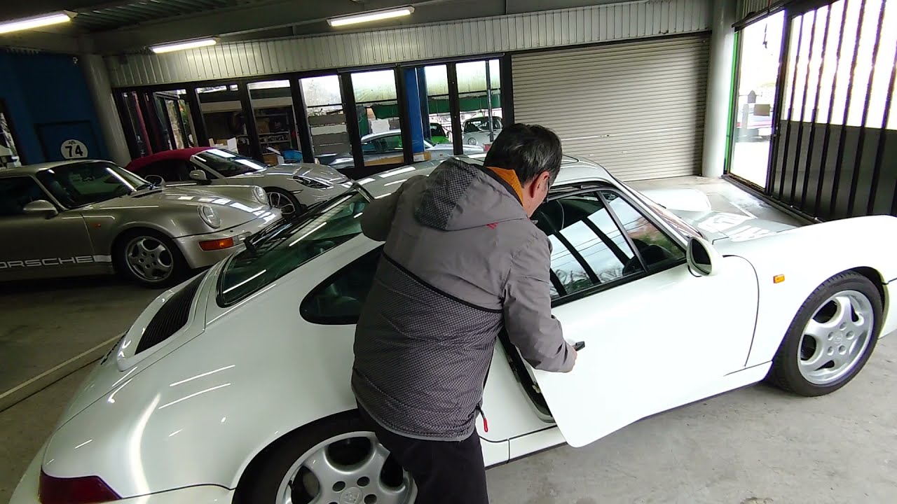 ２０２２初売り１９９３年ポルシェ９６４カレラ２Tipグランプリホワイト車両説明、試運転１月４日店頭に早く並ばれた順番に商談可能.そんたく無し頑固親父と気が合わない人には販売しませんので注意。