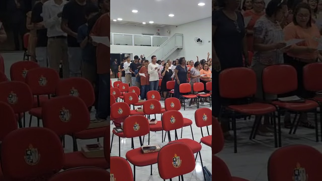 Grupo unificado louvando ao SENHOR nosso Deus, noite profética!!
