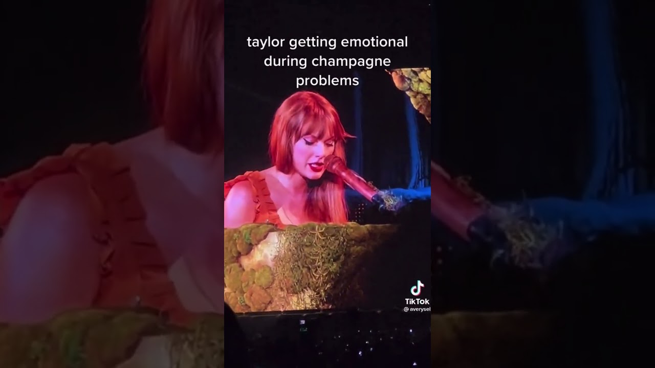 Taylor Swift crying about BREAKUP with boyfriend Joe Alwyn 💔 #taylorswift