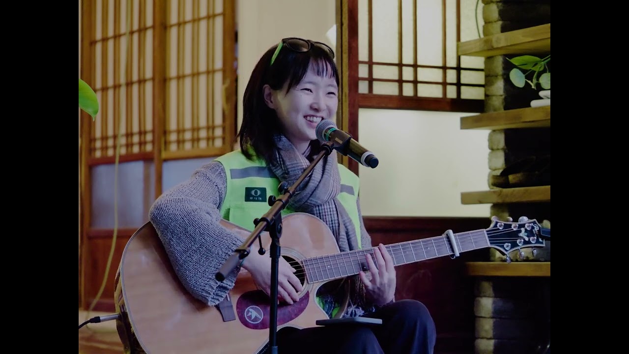 정우 - '클라우드 쿠쿠 랜드' 첫 라이브 + 커멘트 @  키위피디아 221120 Jungwoo - Cloud Cuckoo Land #싱어송라이터정우