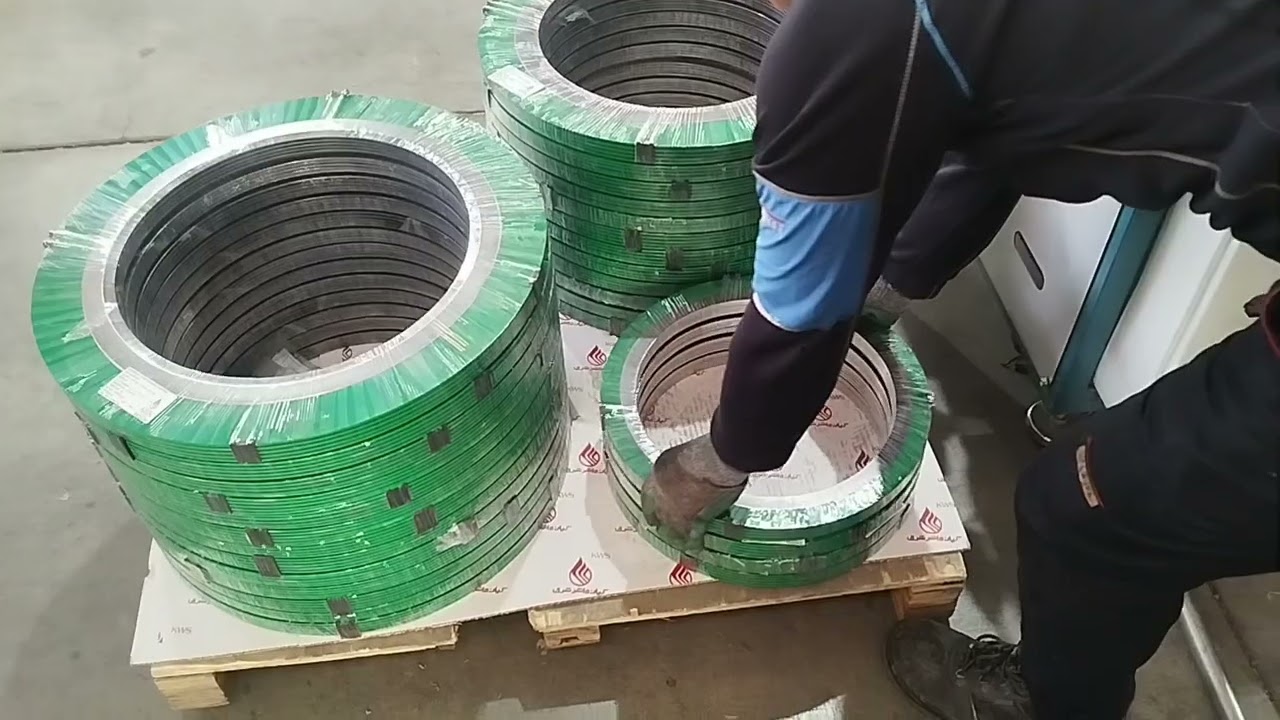 Spiral Gasket Screw Cellophane Machine