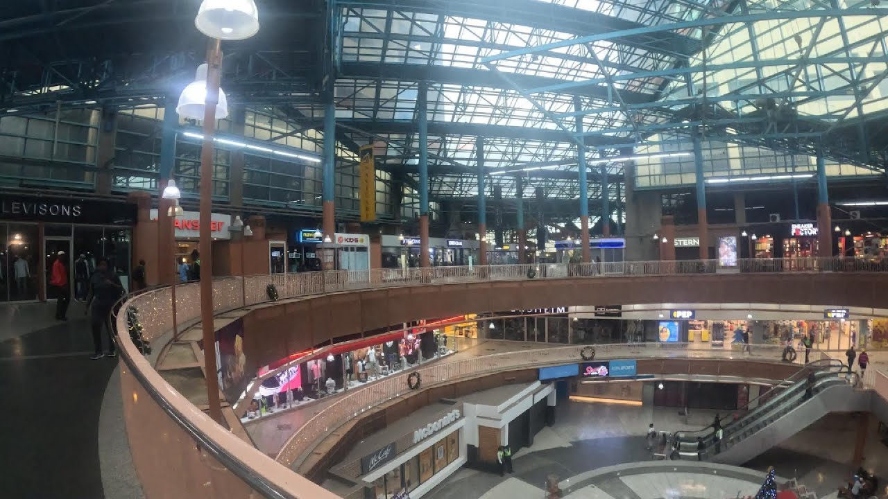 Вы не поверите, что это CARLTON CENTER — центр делового района Йоханнесбурга.