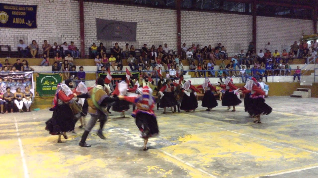 Danza de Pausiñas - Elenco de Folklore del Colegio Maria Reina Marianistas