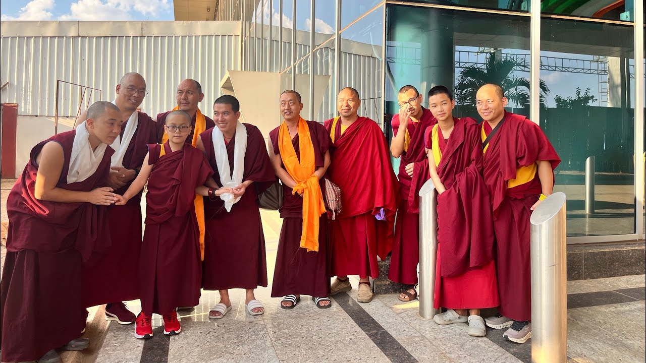 BYE Bye 10 LHAGALA RINPOCHA AND GEN GYATSO LA
