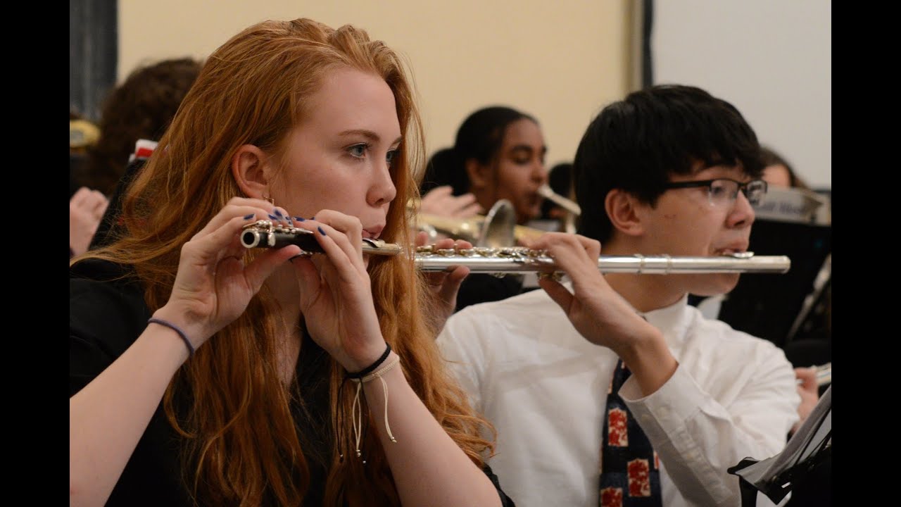 «Μουσικές Μελωδίες» με την  Μπάντα του Αμερικάνικου Κολεγίου Burnsville High School