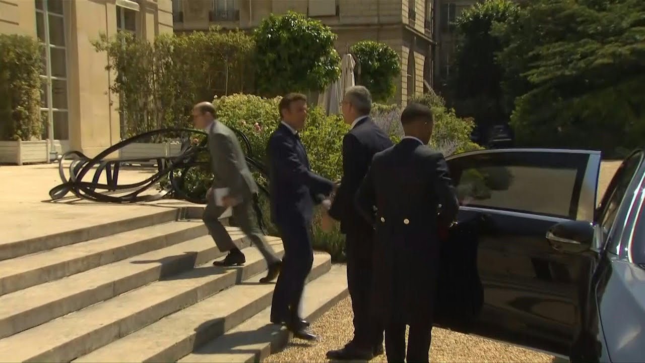 Le pr&eacute;sident fran&ccedil;ais Emmanuel Macron re&ccedil;oit le chef de l'Otan &agrave; Paris | AFP Images