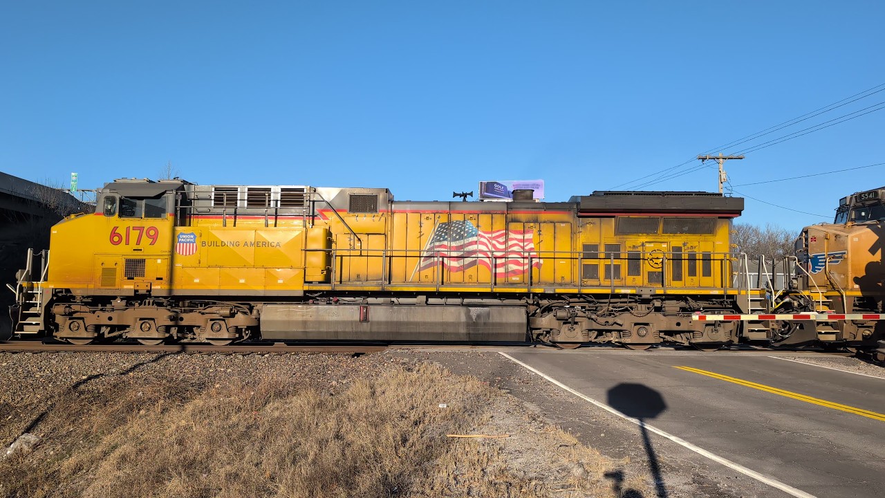 20260223 141313316Z 422975F S {UP6179 {UP5541 coal {UP7195 UP5260} 624,32,23