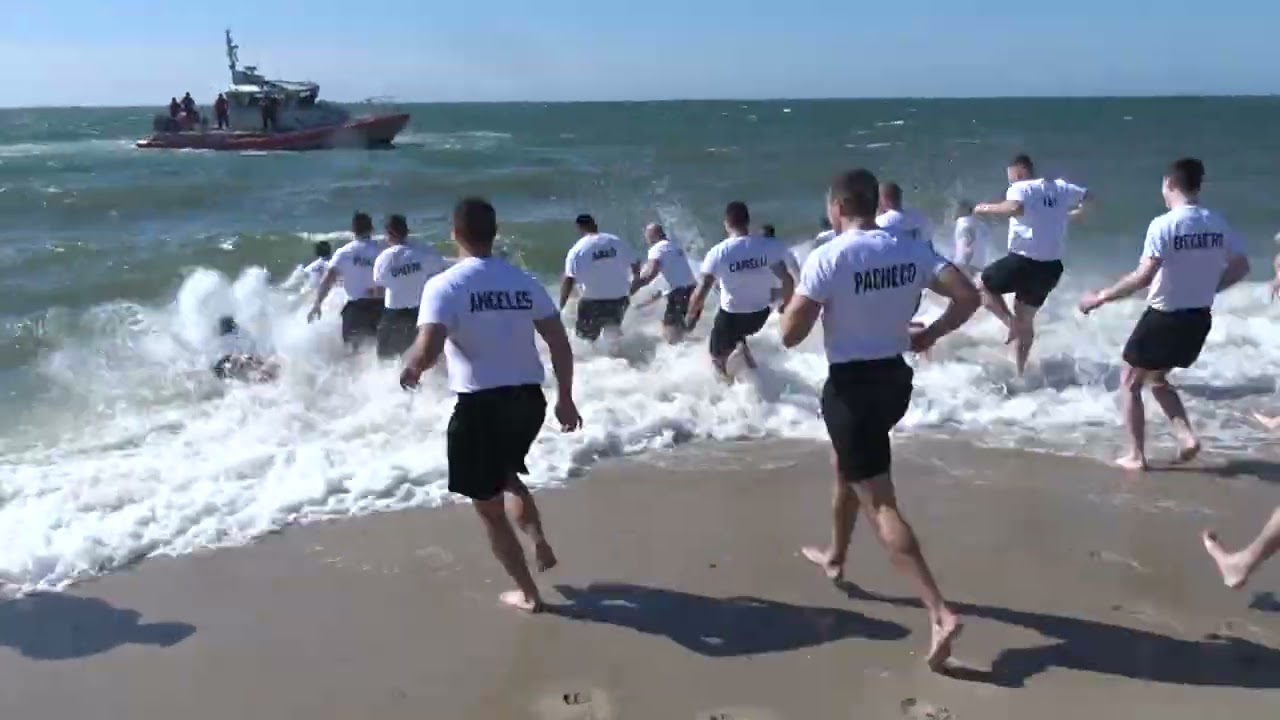 3 14 26  Plymouth Police Academy recruits take the plunge for Special Olympics