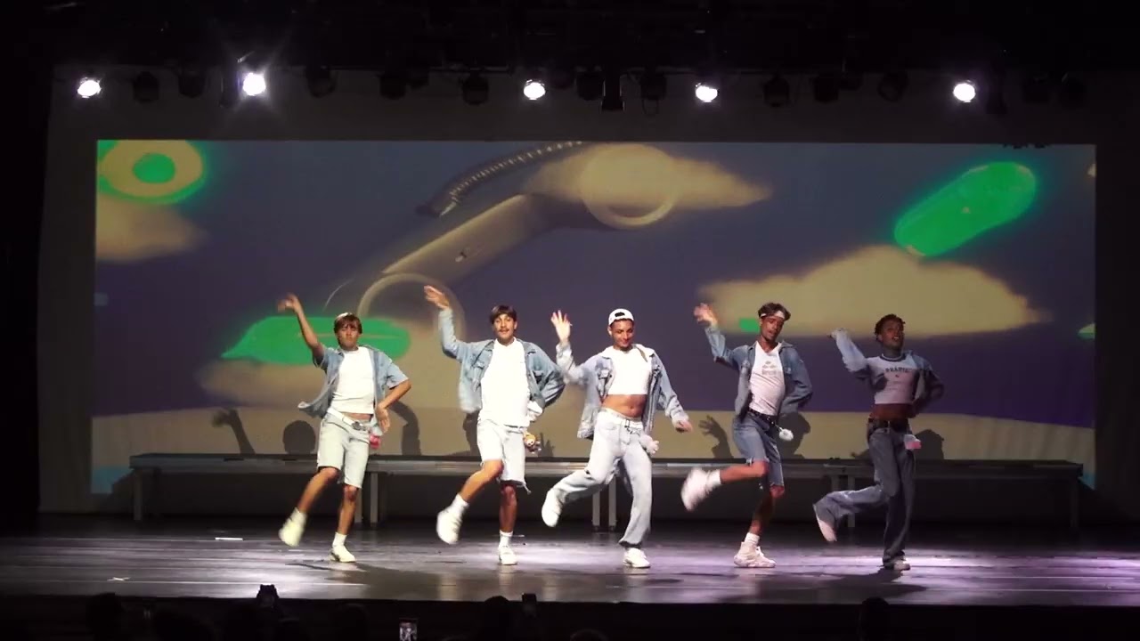 K-Verse Summer Breeze: Apresentação Especial - Y2K - Hype Boy - NewJeans