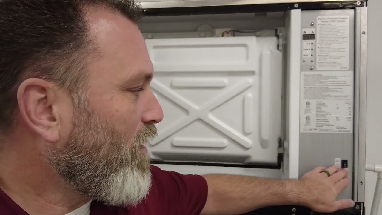 Cleaning the Icetro Ice Machine