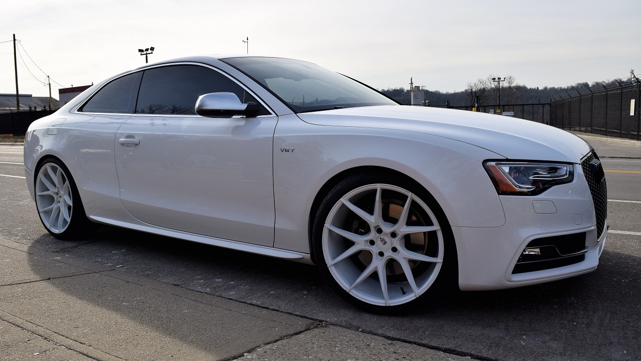 Audi IS5 White on white! Saving wheels!