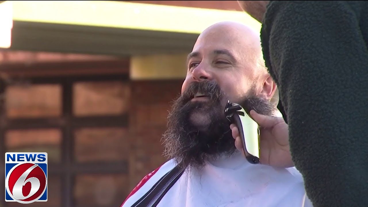 Principal shaves ‘beloved’ beard in honor of Deltona school earning A grade