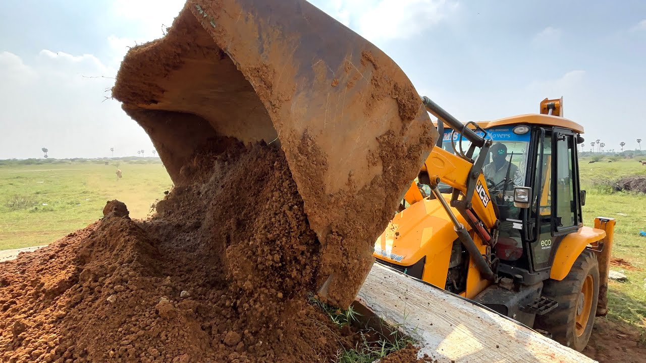 JCB 3DX Working for Mud Filling in Home Foundation | Heavy Equipment || jcb video 
