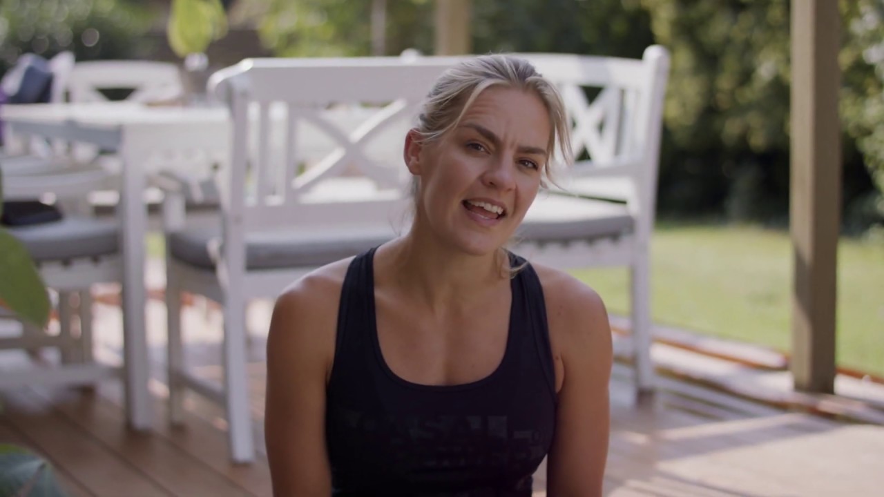 Kom din oppustede mave til livs med de her effektive &oslash;velser.