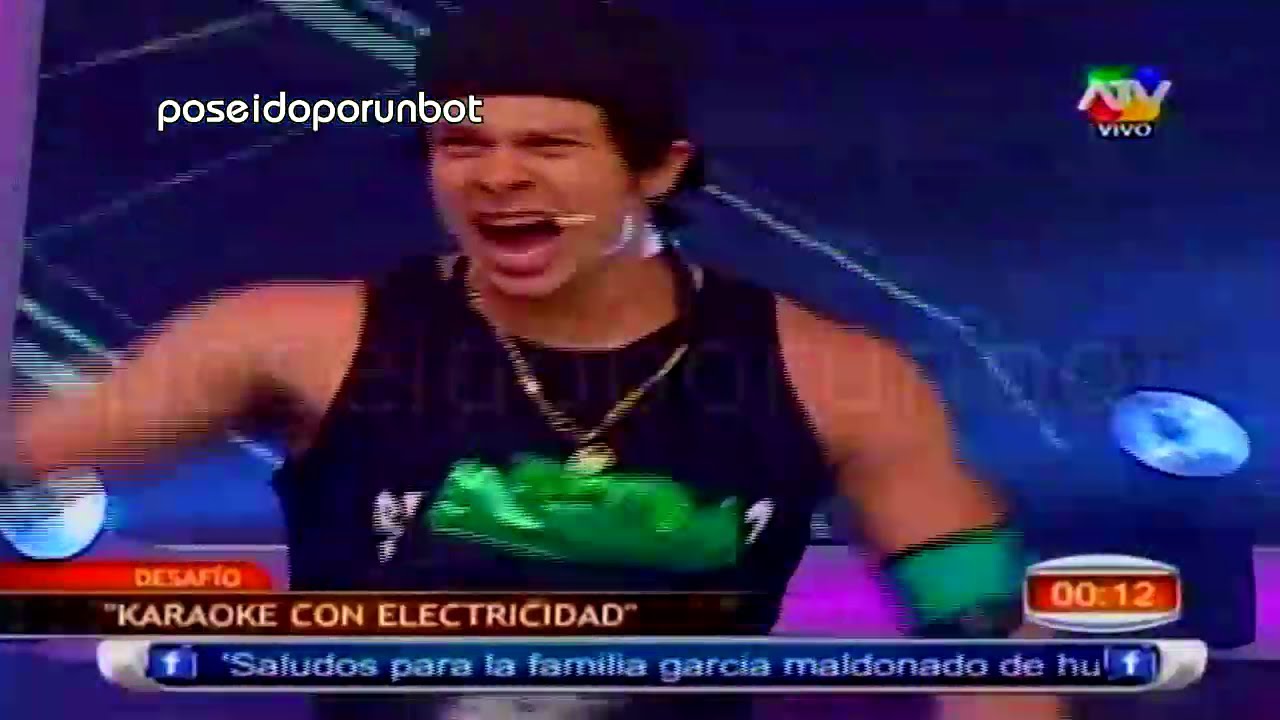 COMBATE: Mario Hart y Christian Cantan en el Karaoke con Electricidad 03/06/13