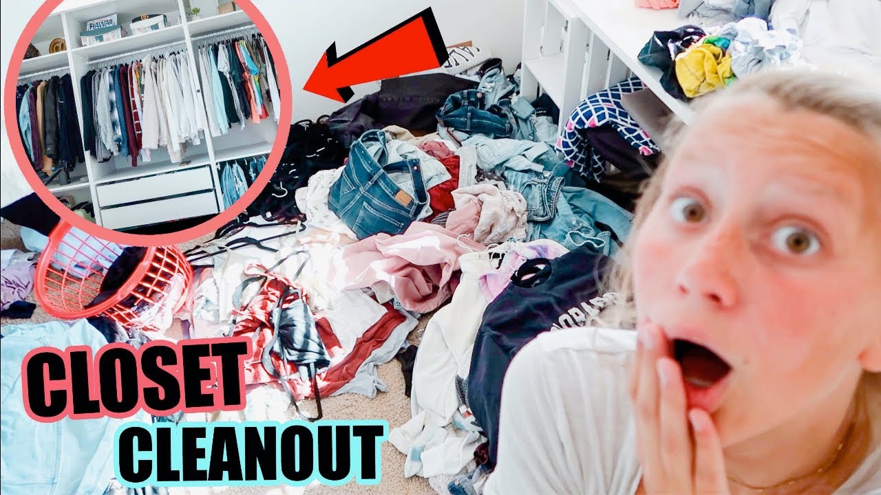TRYING ON EVERYTHING IN MY CLOSET + HUGE CLOSET CLEAN OUT